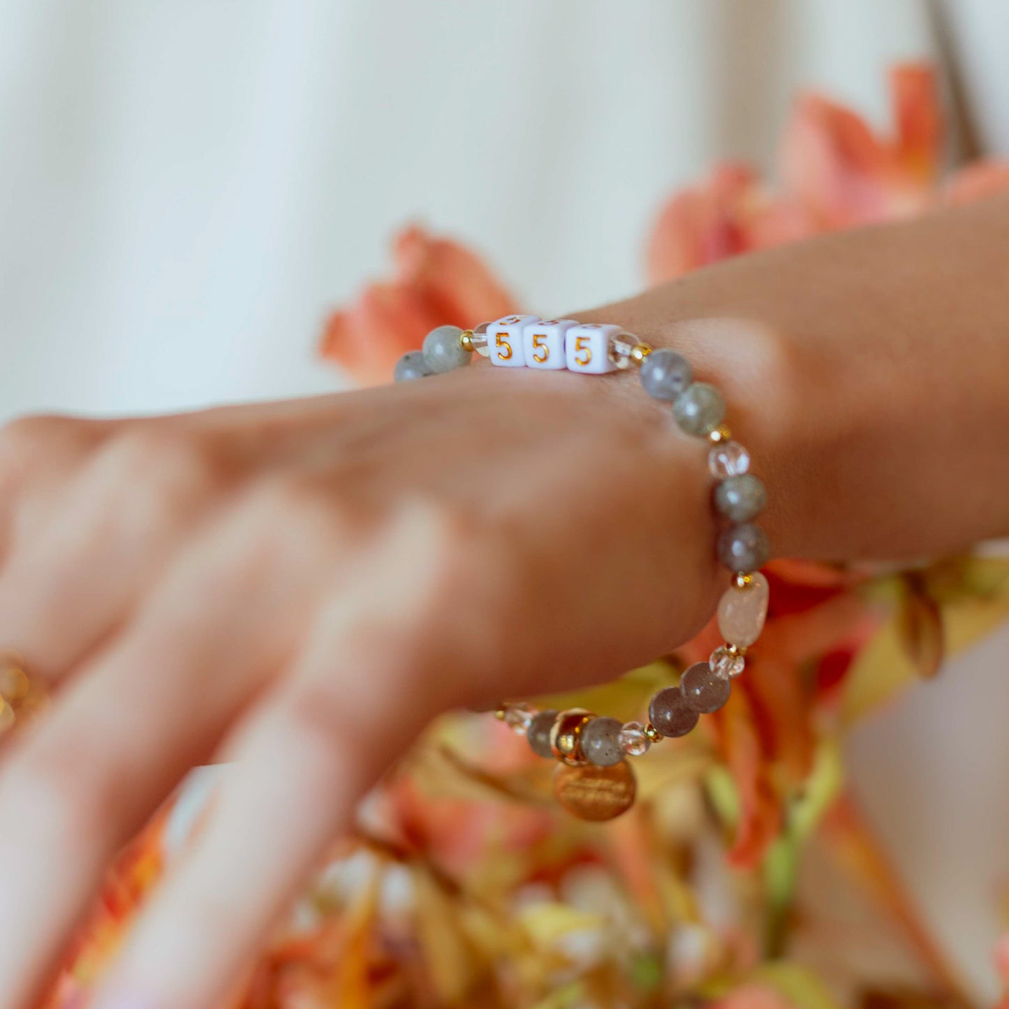 Pulsera 555 · Cambio y transformación